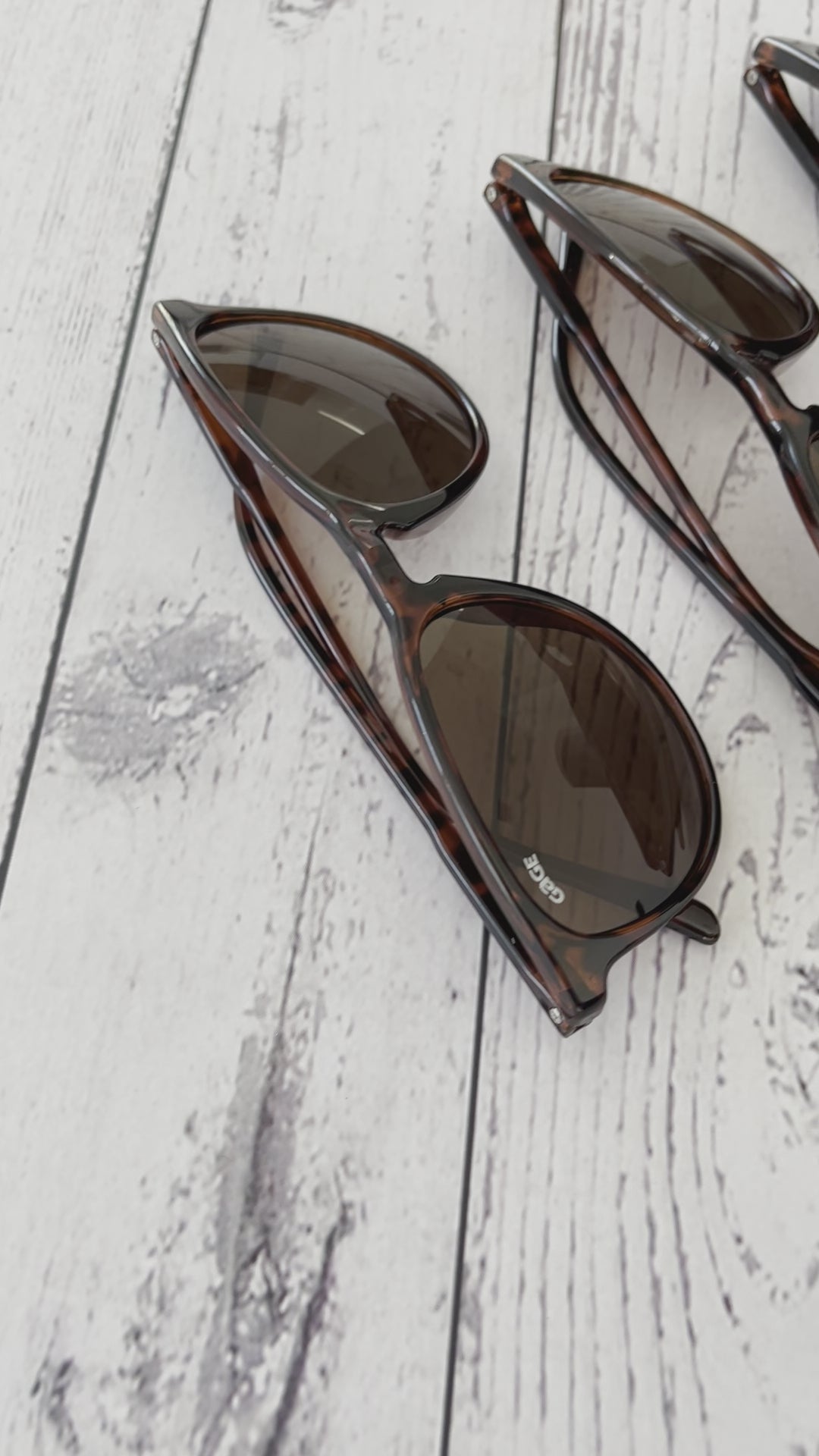 Glossy Tortoise Shell Round Eye Sunglasses With Amber Lenses